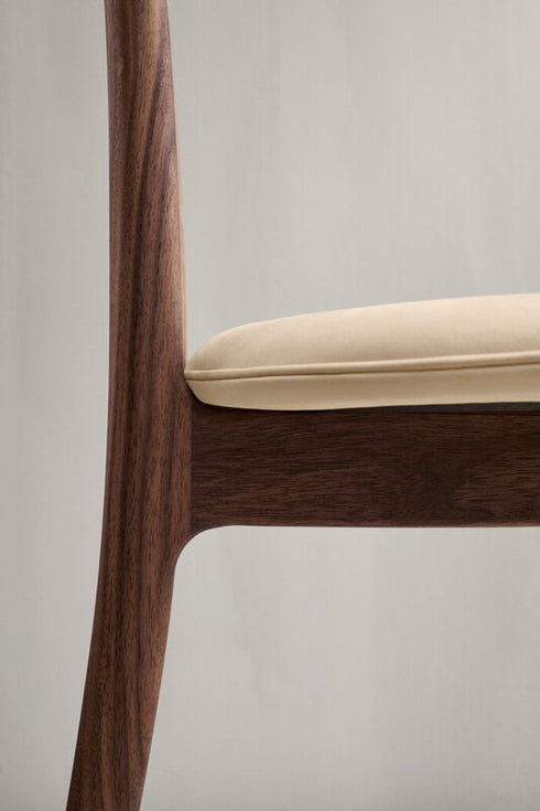 OW58 T-chair